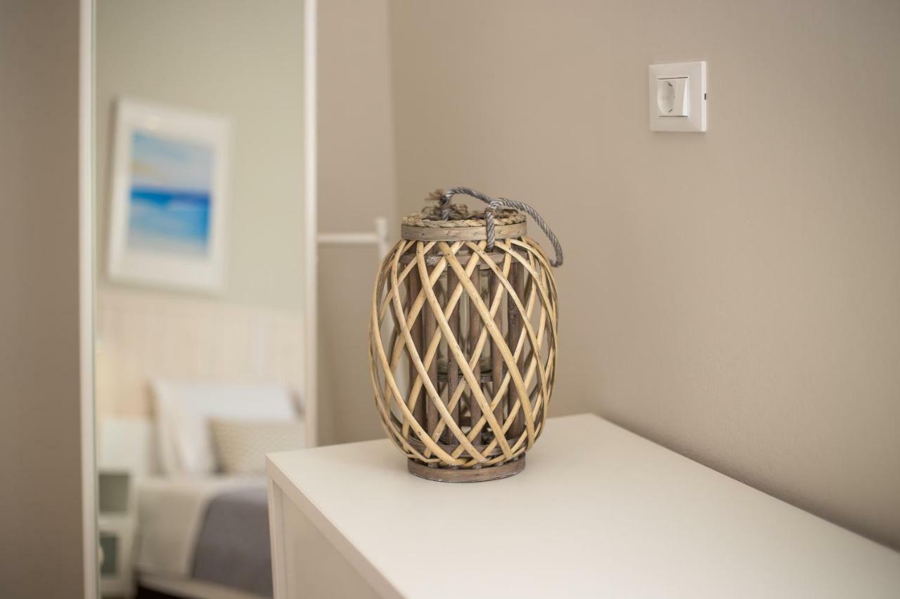 Avi Suites 2 Фалираки Екстериор снимка