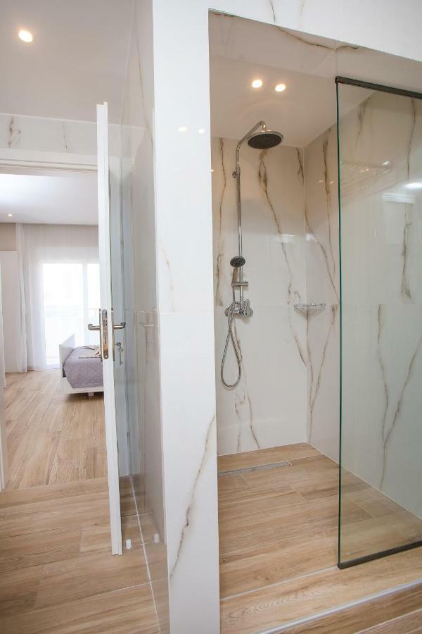 Avi Suites 2 Фалираки Екстериор снимка